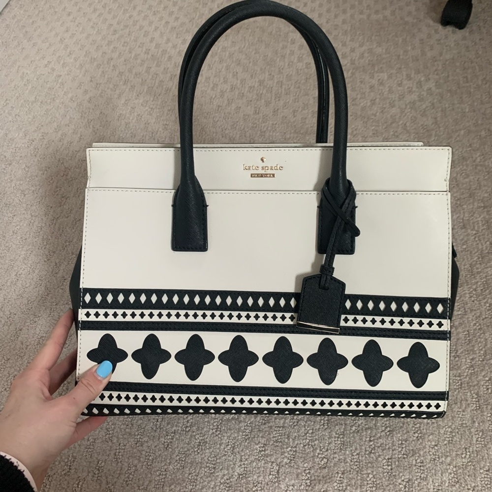 Beautiful Kate Spade tote! Barely used and in perfect condition!